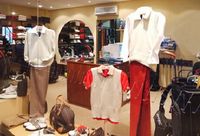 Pro Shop Galf de Vall D´or Golf Kleidung Schaufenster
